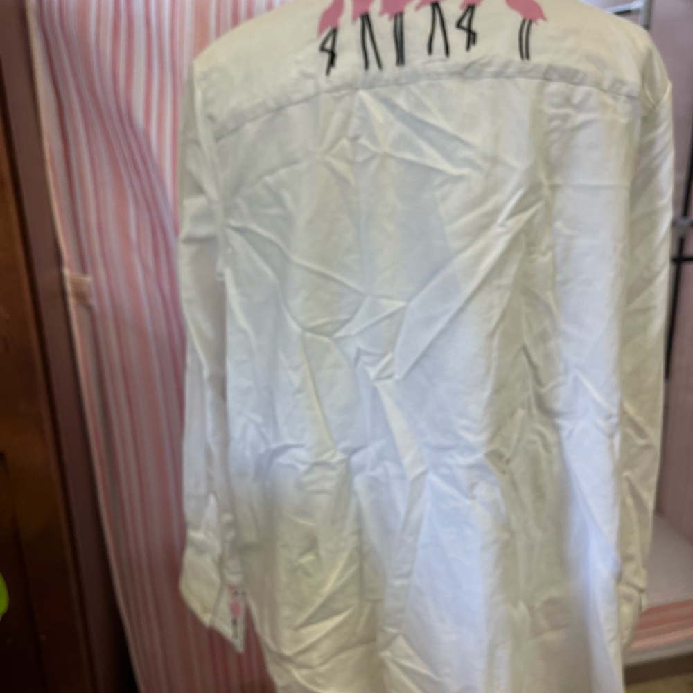 NWT Flamingo 🦩 on White Button-down Shirt - Picture 2 of 6